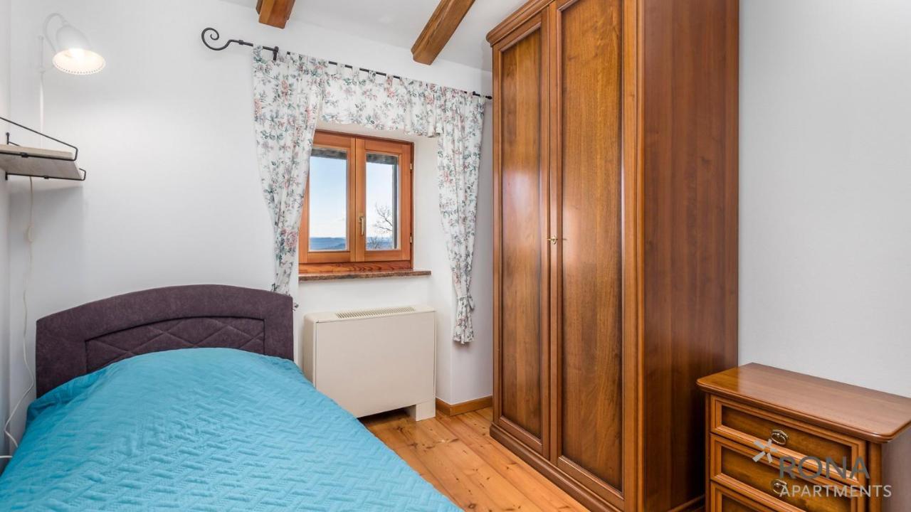 Rona Stone House Apartments Janja Boljun Eksteriør billede